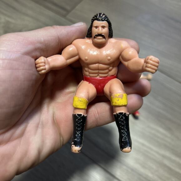 Vintage 1980's Set of 2 Bootleg Thumb Wrestlers WWE Hulk Hogan and Big Al - Picture 2 of 5